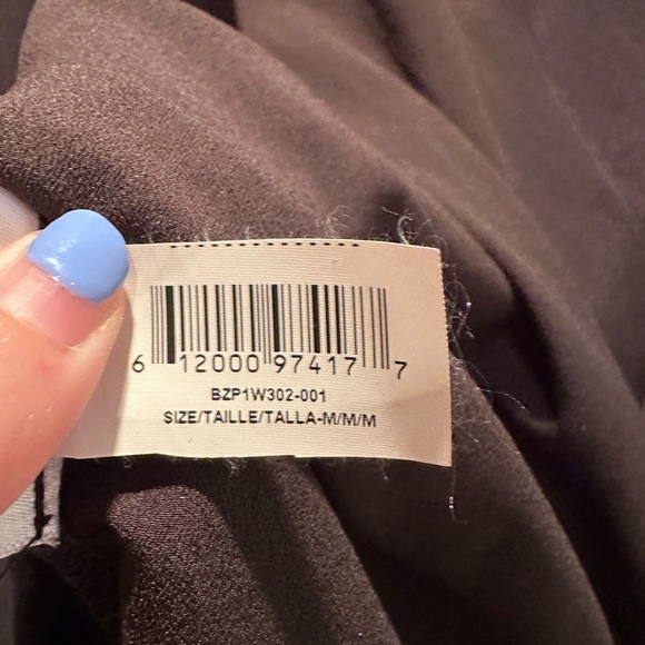 BCBGeneration Women's Black Long Sleeve Surplice Top Size‎ Medium Blouse Party - Picture 5 of 7